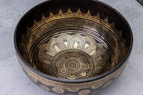 9' D Tone 3rd Octave Bronze 0805