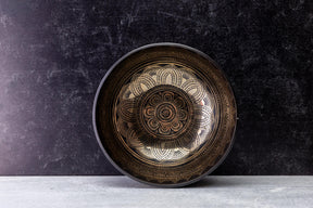 9' D Tone 3rd Octave Bronze 0805