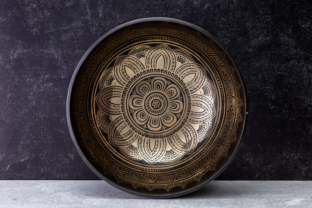 9' D Tone 3rd Octave Bronze 0805