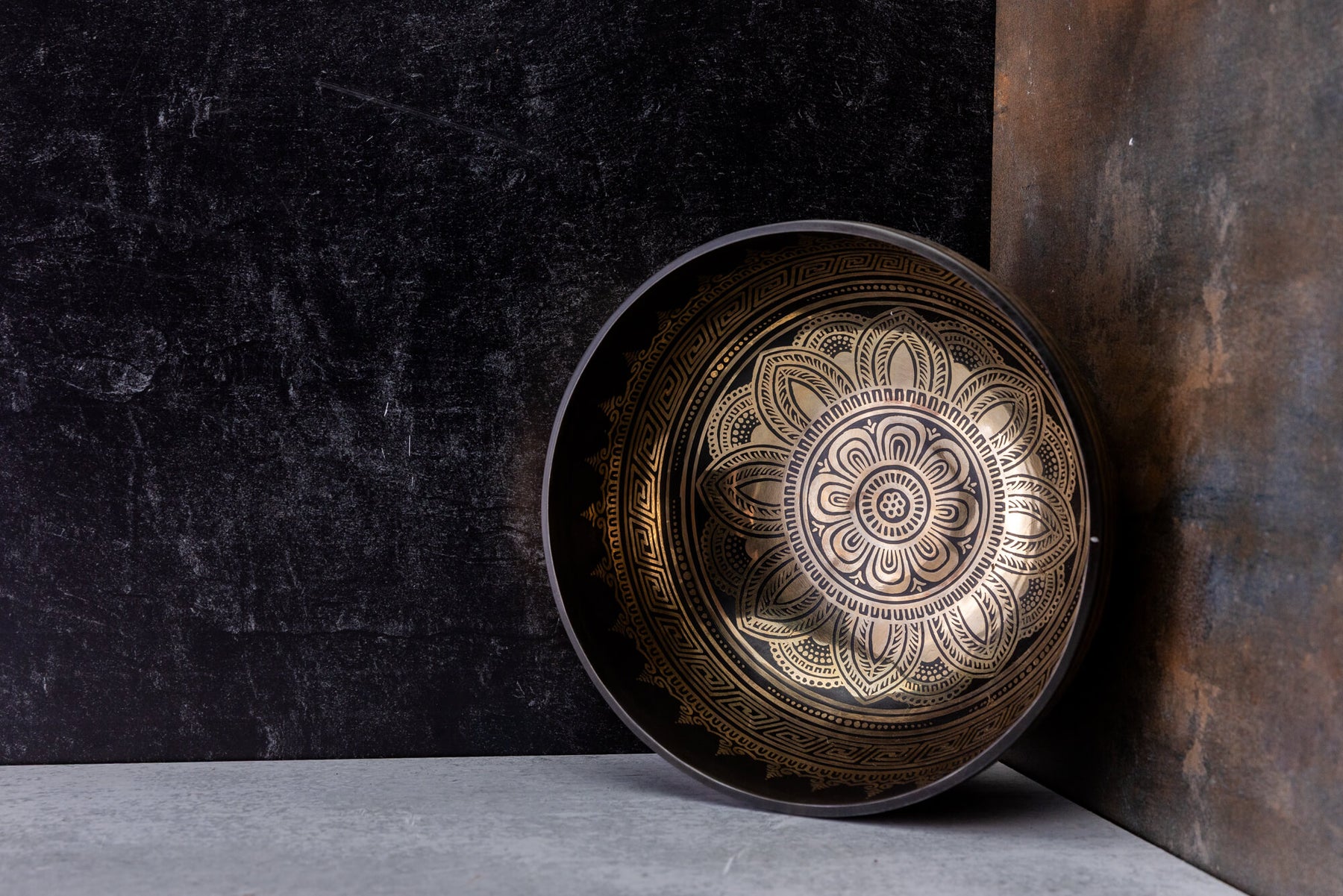 9' D Tone 3rd Octave Bronze 0805