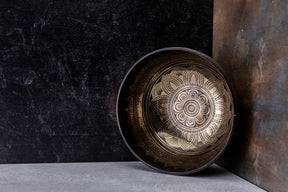 9' D Tone 3rd Octave Bronze 0805