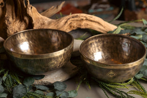 4th Octave E4 B4 Perfect Fifth Legacy Collection Bronze Makers Mark Singing Bowls