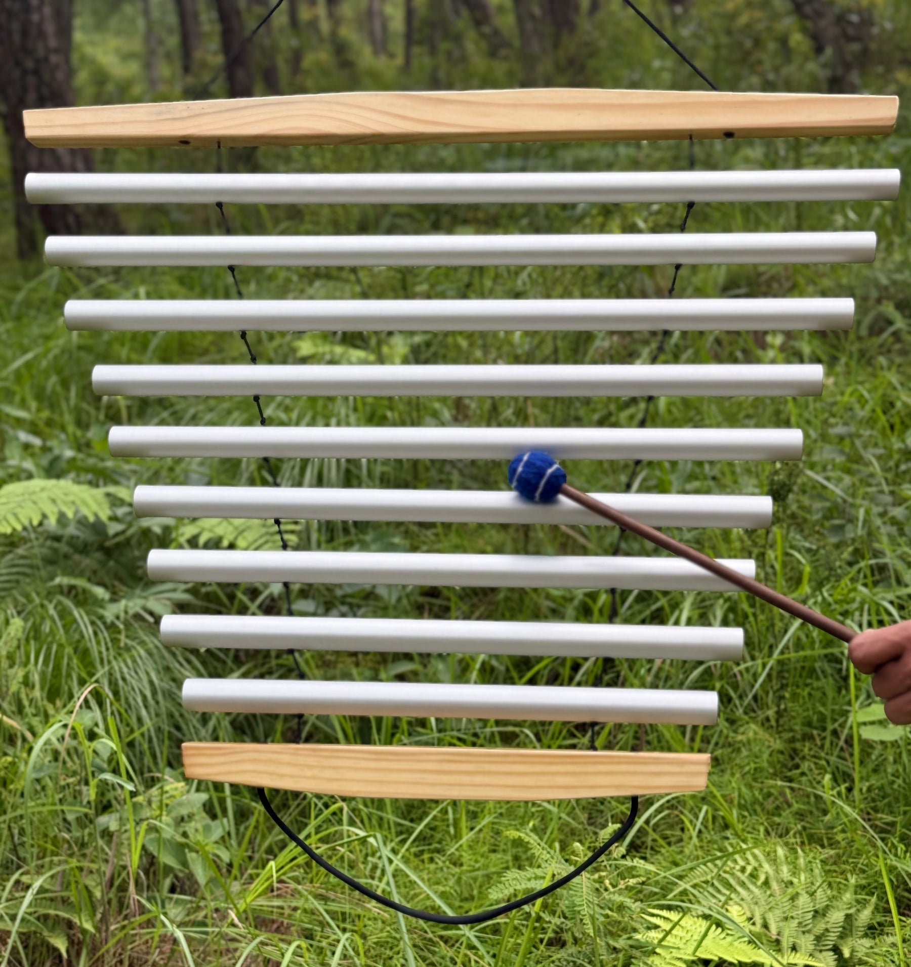 Clear Sky Swing Chime | D4, E4, F#4, A4, B4, D5, E5, F#5, A5: Open Air.