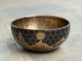 The Summit Bowl: 9 Inch Diameter Masterpiece Bowl