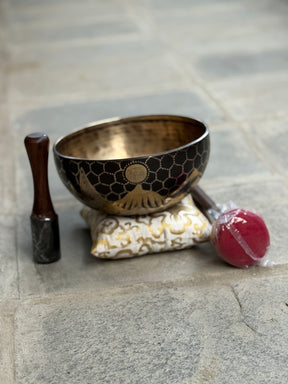 The Summit Bowl: 9 Inch Diameter Masterpiece Bowl