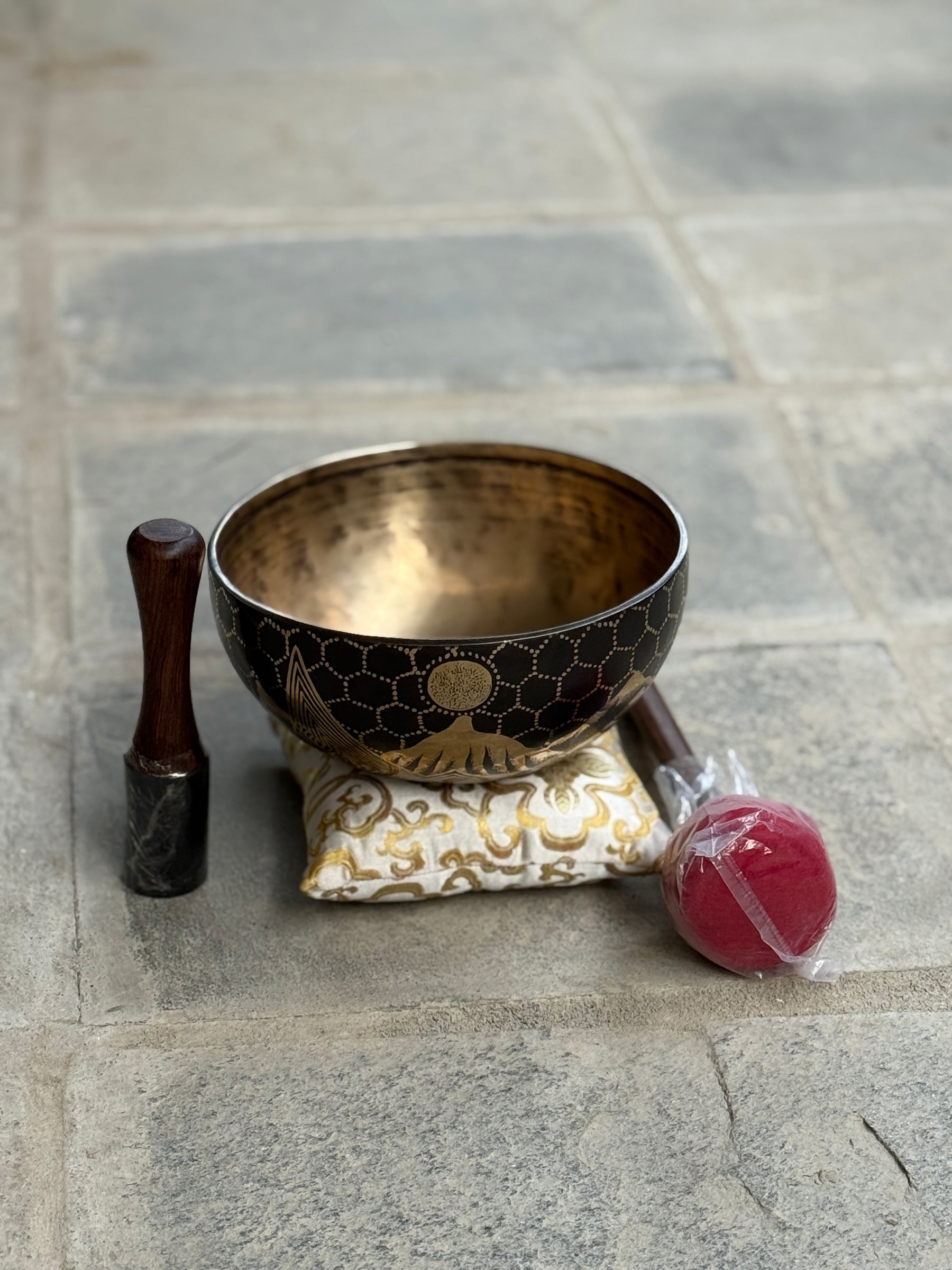 The Summit Bowl: 9 Inch Diameter Masterpiece Bowl