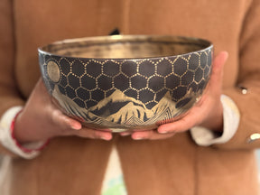 The Summit Bowl: 9 Inch Diameter Masterpiece Bowl