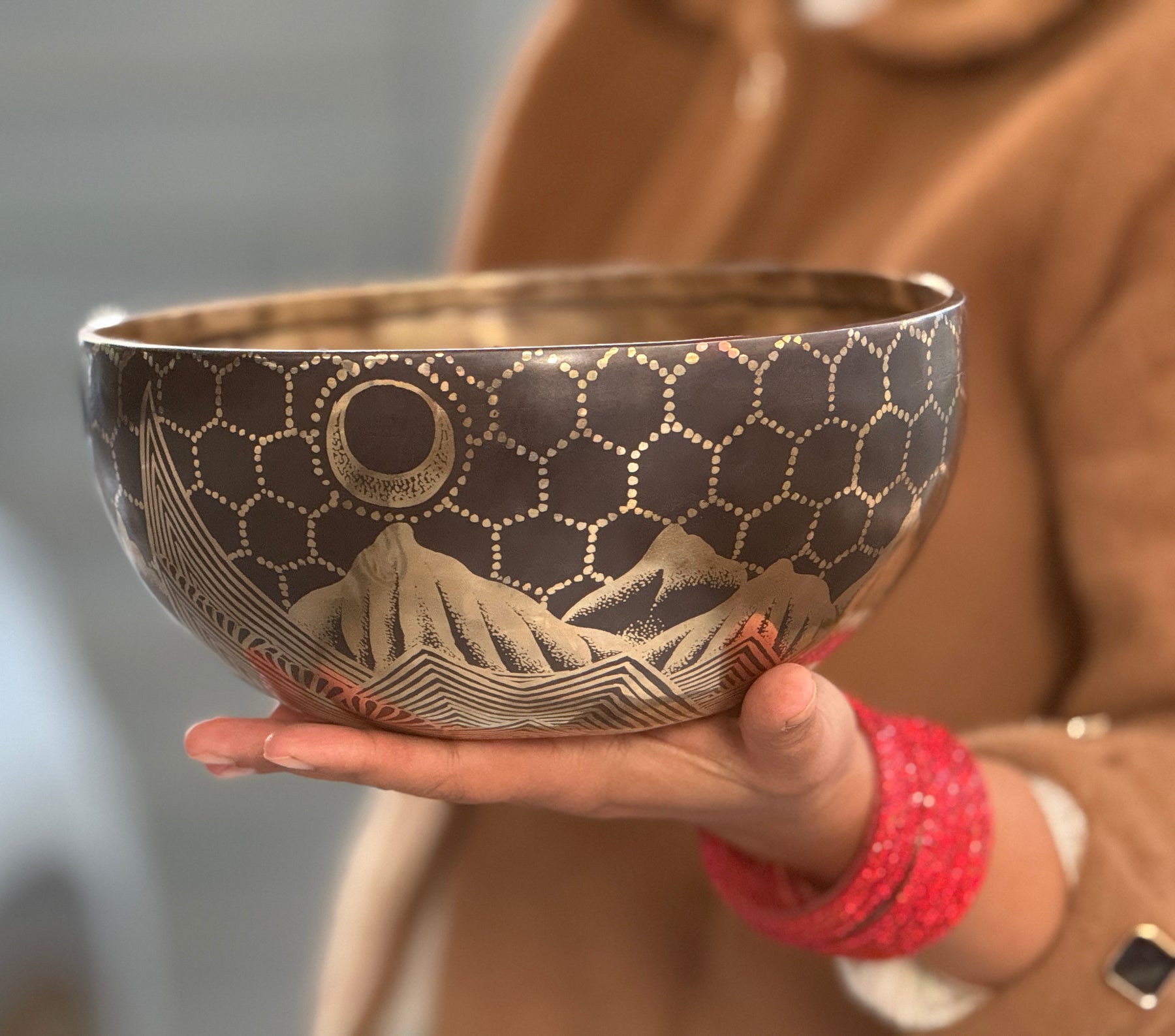 The Summit Bowl: 9 Inch Diameter Masterpiece Bowl