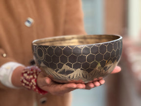 The Summit Bowl: 9 Inch Diameter Masterpiece Bowl
