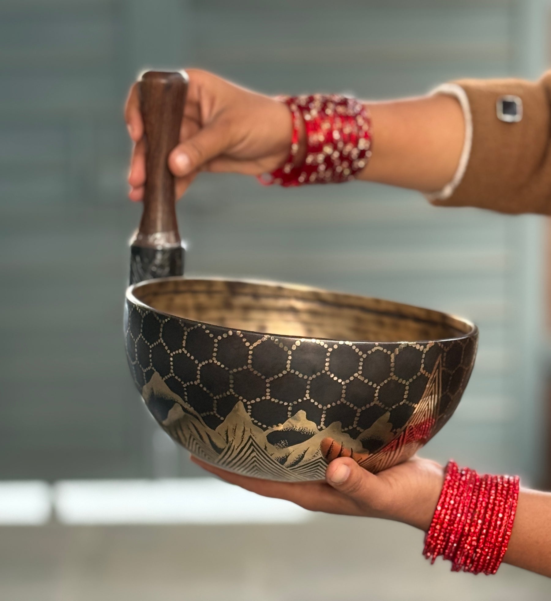 The Summit Bowl: 9 Inch Diameter Masterpiece Bowl