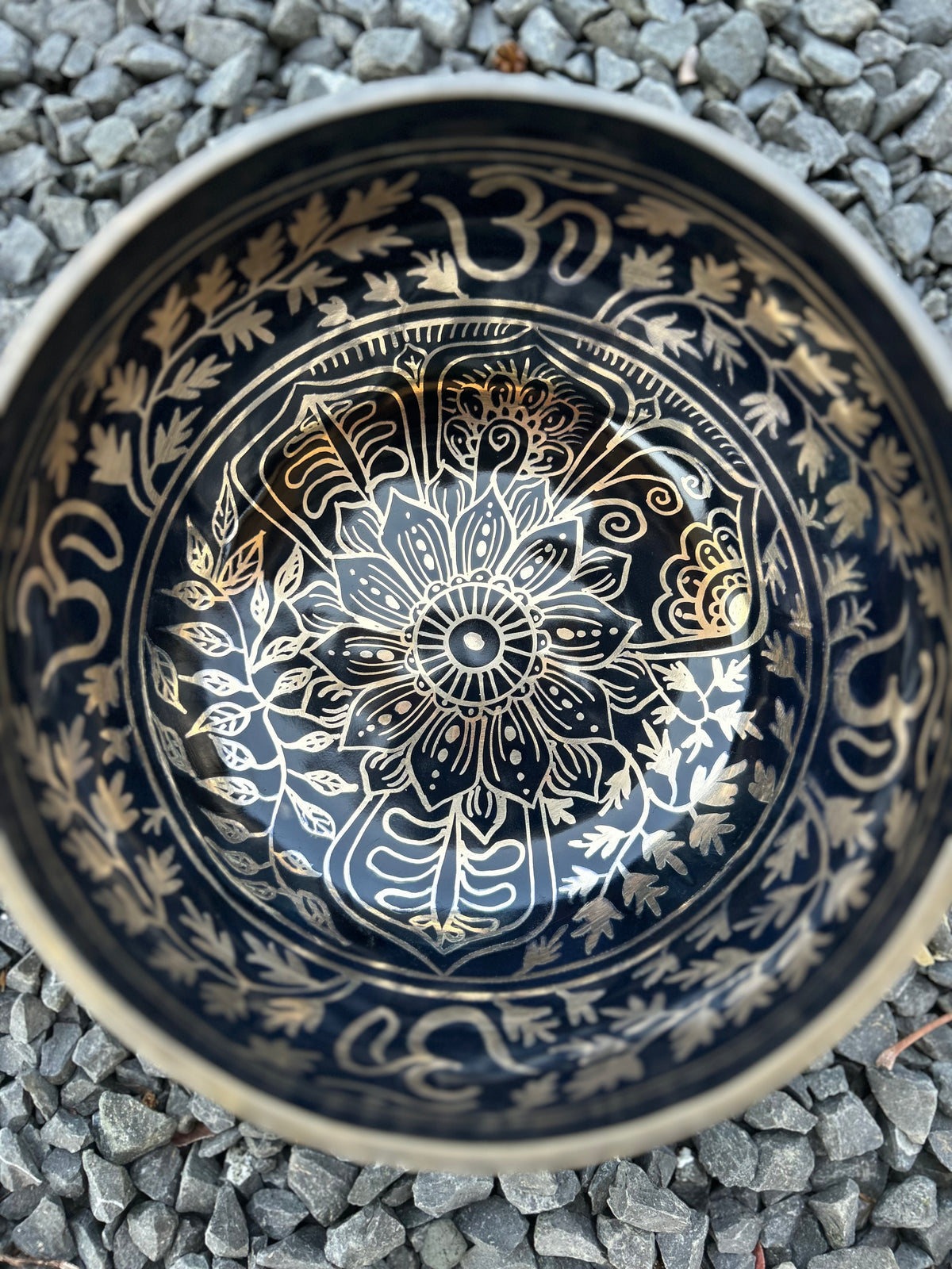 Soulflower Singing Bowl I 8.75 inch Etched Bronze Singing Bowl