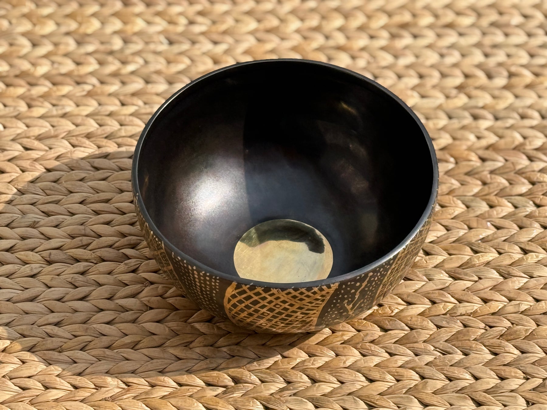 The Aether Bowl: 8 Inch Bell-Bronze Singing Bowl