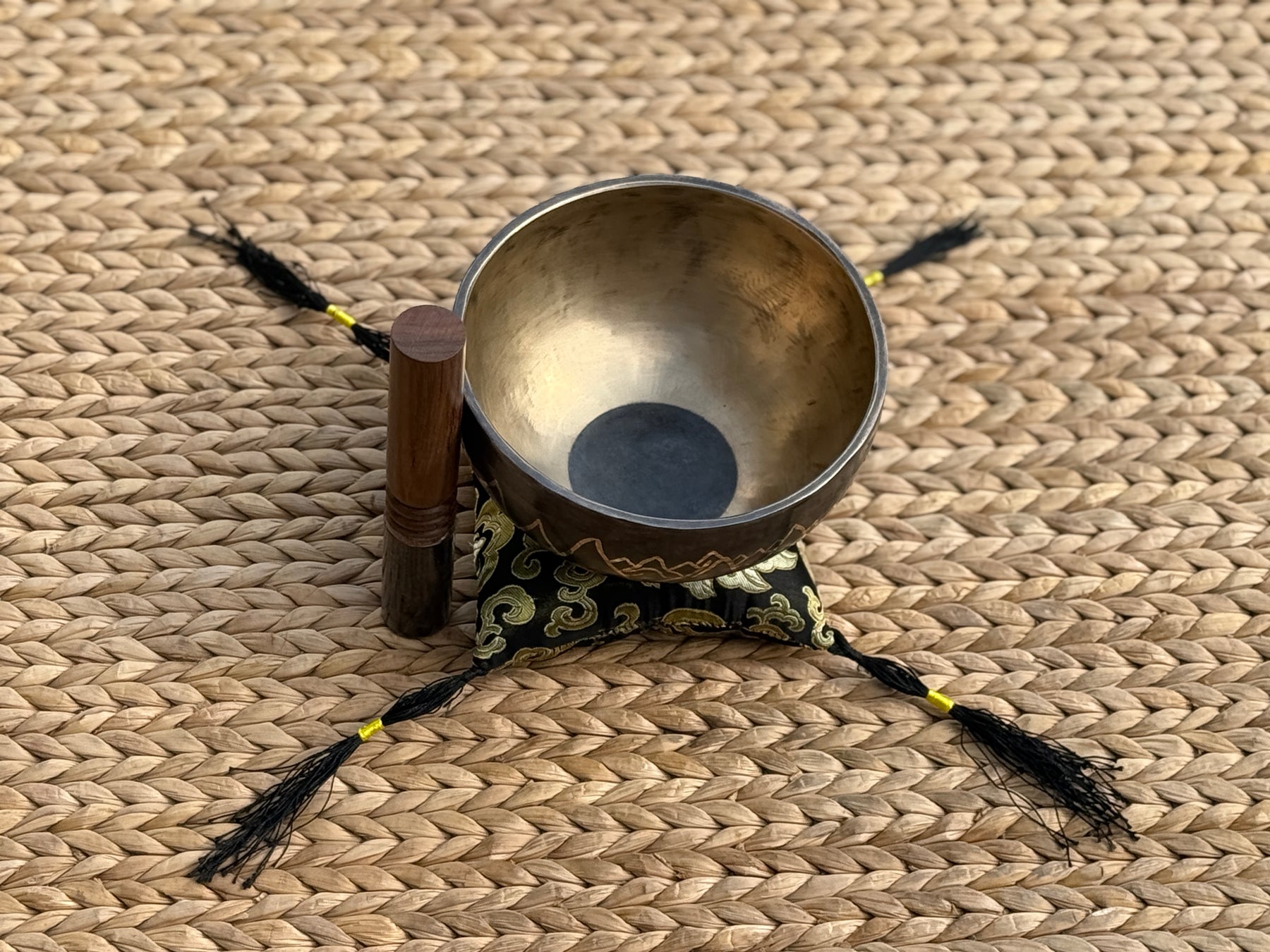 The Horizon Bowl: 6.5 Inch Bronze Handmade Limited Edition Singing Bowl