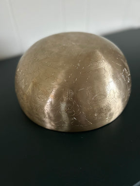 Golden Leaf Singing Bowl: 10.5 Inch 3rd Octave Subtle Etchings