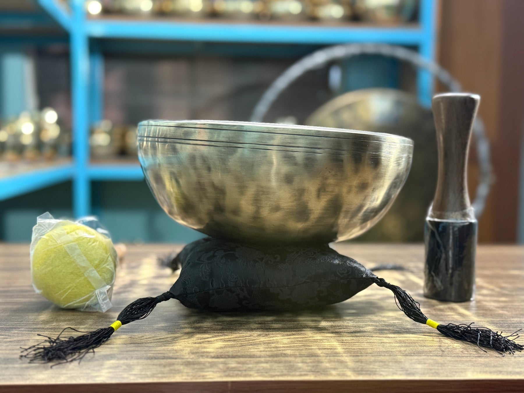 11 Inch Extra Thick Rim Handmade Lingam Bowl I Limited Edition Bowl