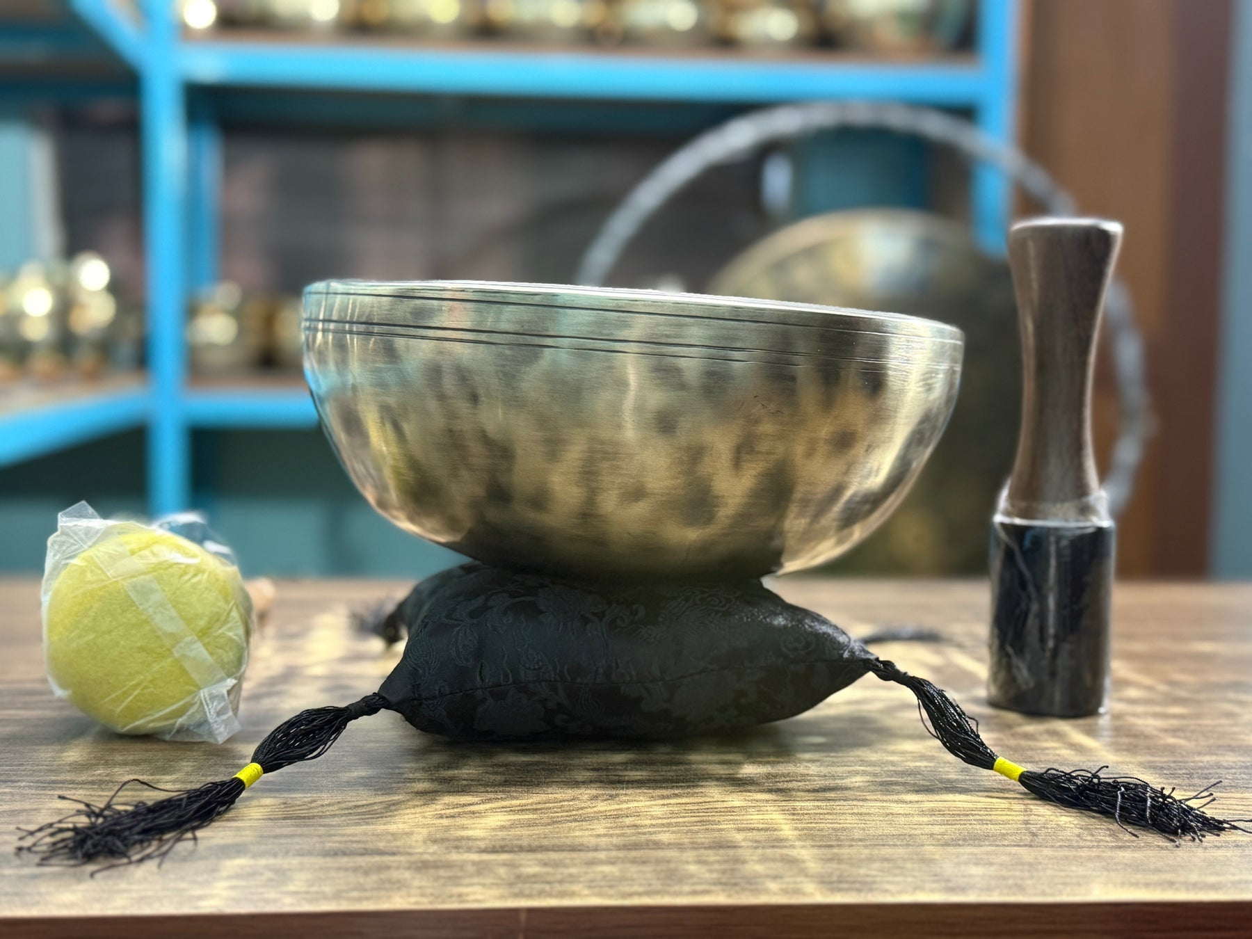 11 Inch Extra Thick Rim Handmade Lingam Bowl I Limited Edition Bowl