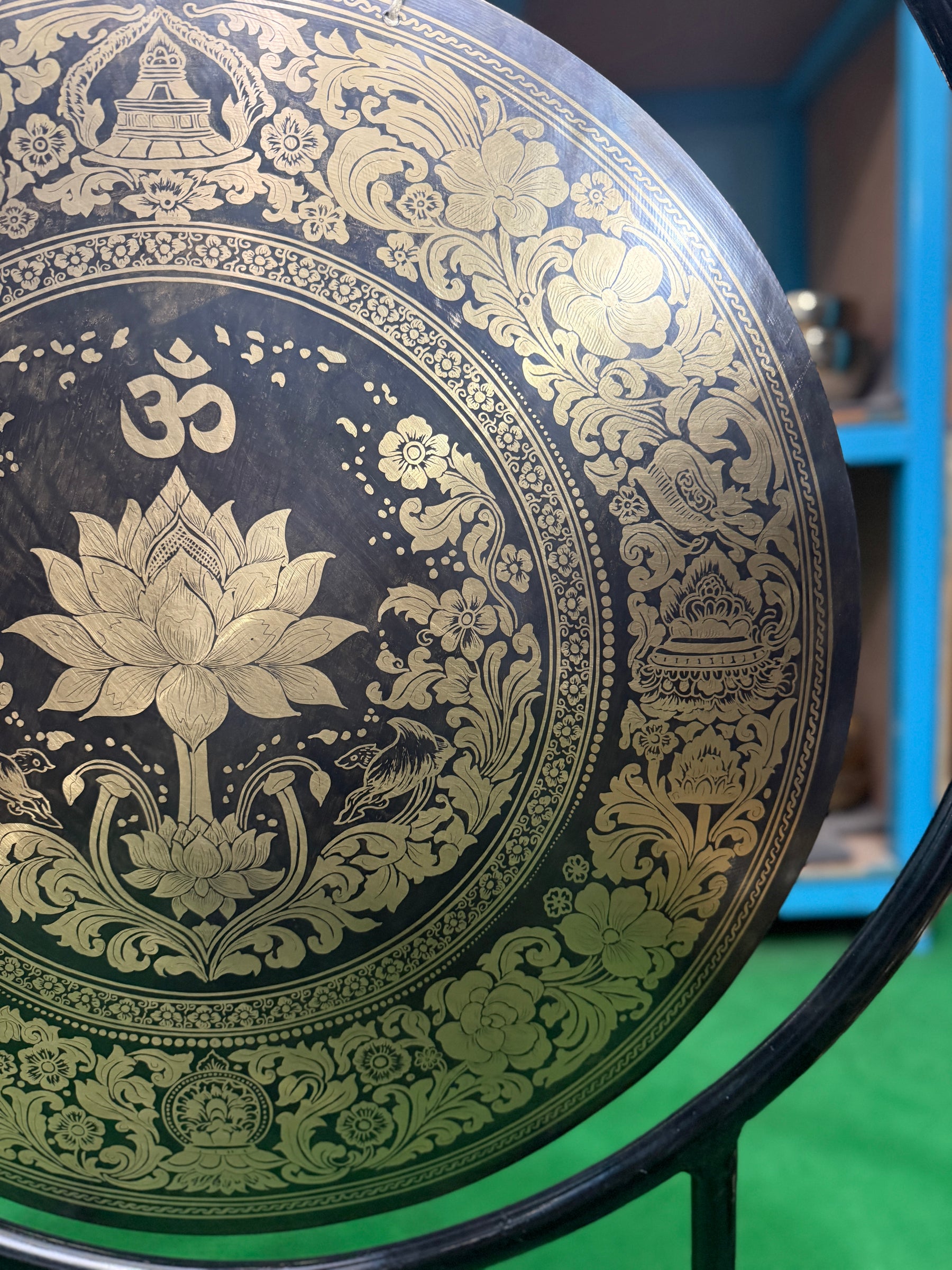 27 Inch Bronze Gong Handmade In Nepal One of One 0001