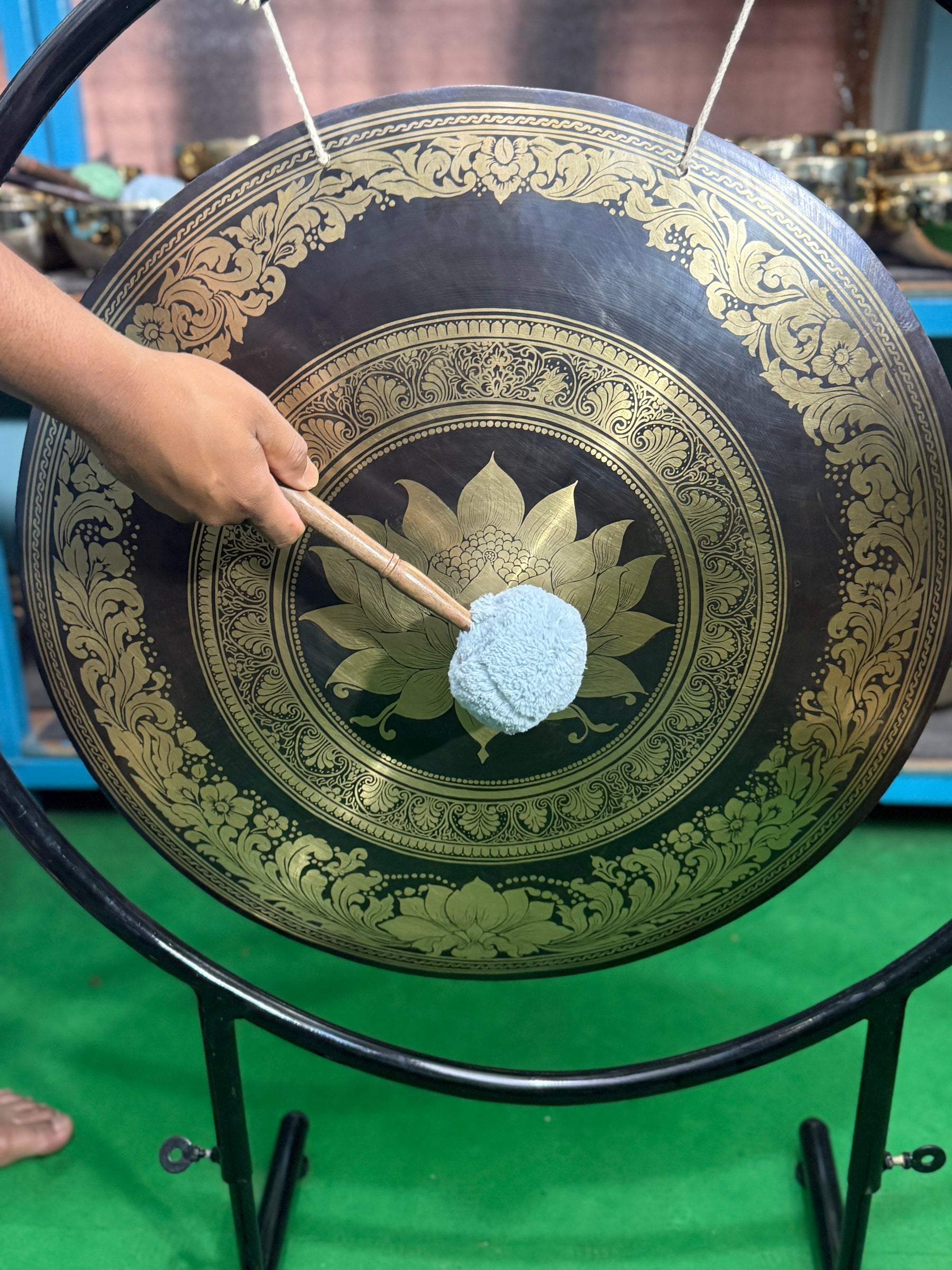 27 Inch Bronze Gong Handmade In Nepal One of One 0002
