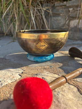 E Note 3rd Octave - Legacy Collection Handmade Bronze Makers Mark Singing Bowl