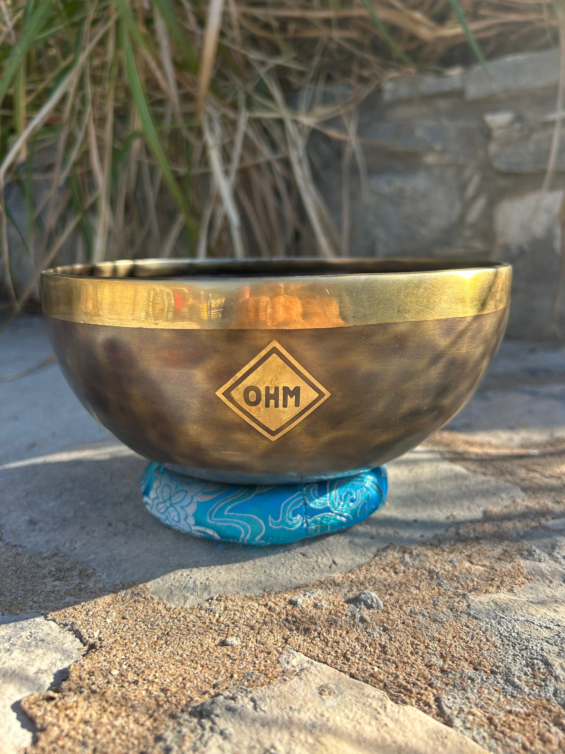 E Note 3rd Octave - Legacy Collection Handmade Bronze Makers Mark Singing Bowl