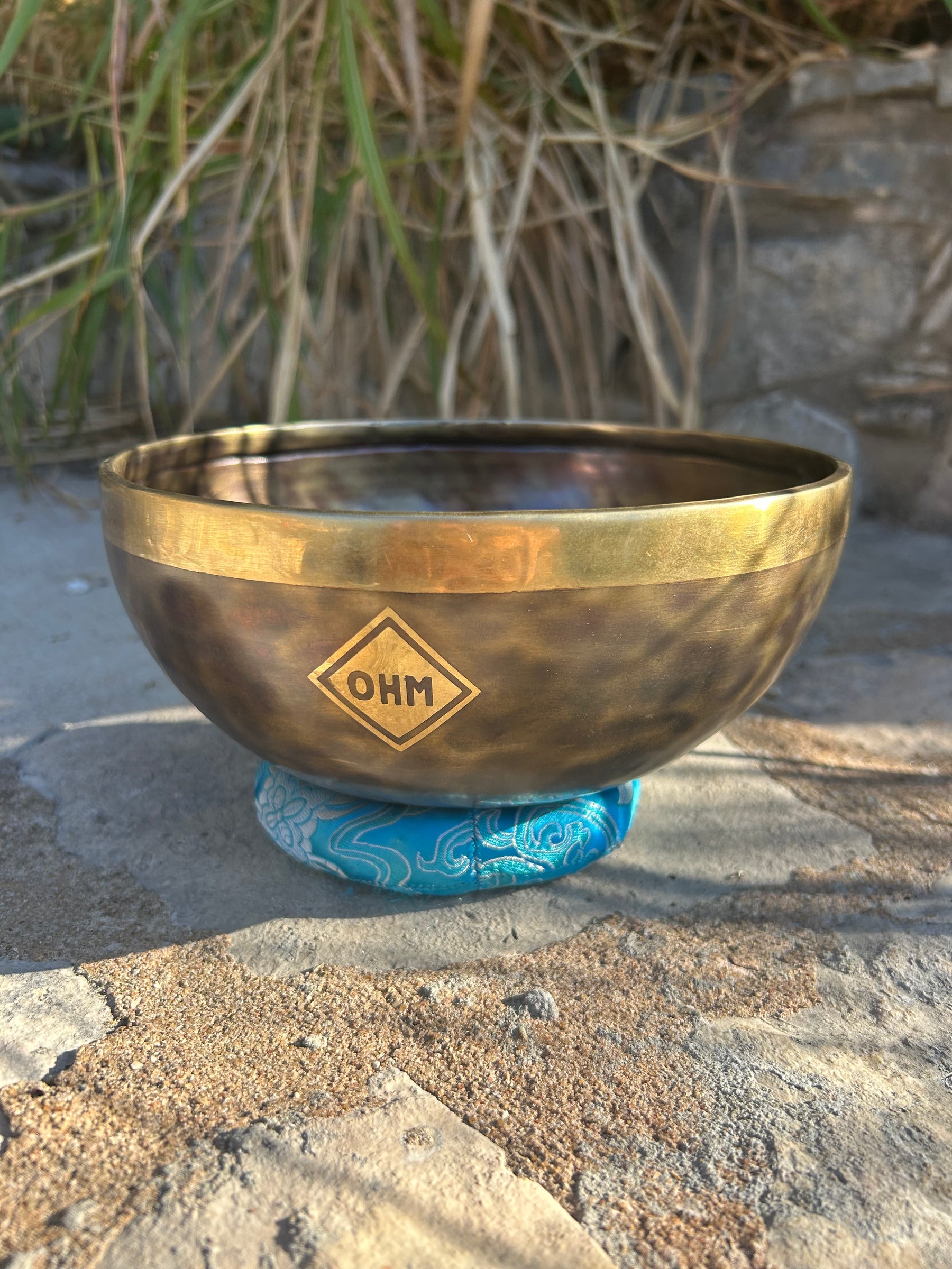 E Note 3rd Octave - Legacy Collection Handmade Bronze Makers Mark Singing Bowl