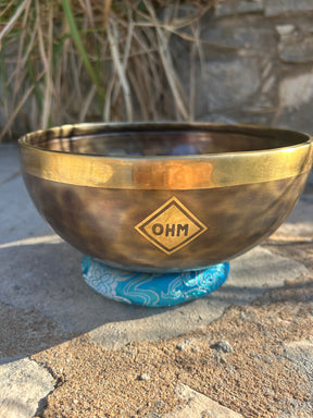 E Note 3rd Octave - Legacy Collection Handmade Bronze Makers Mark Singing Bowl