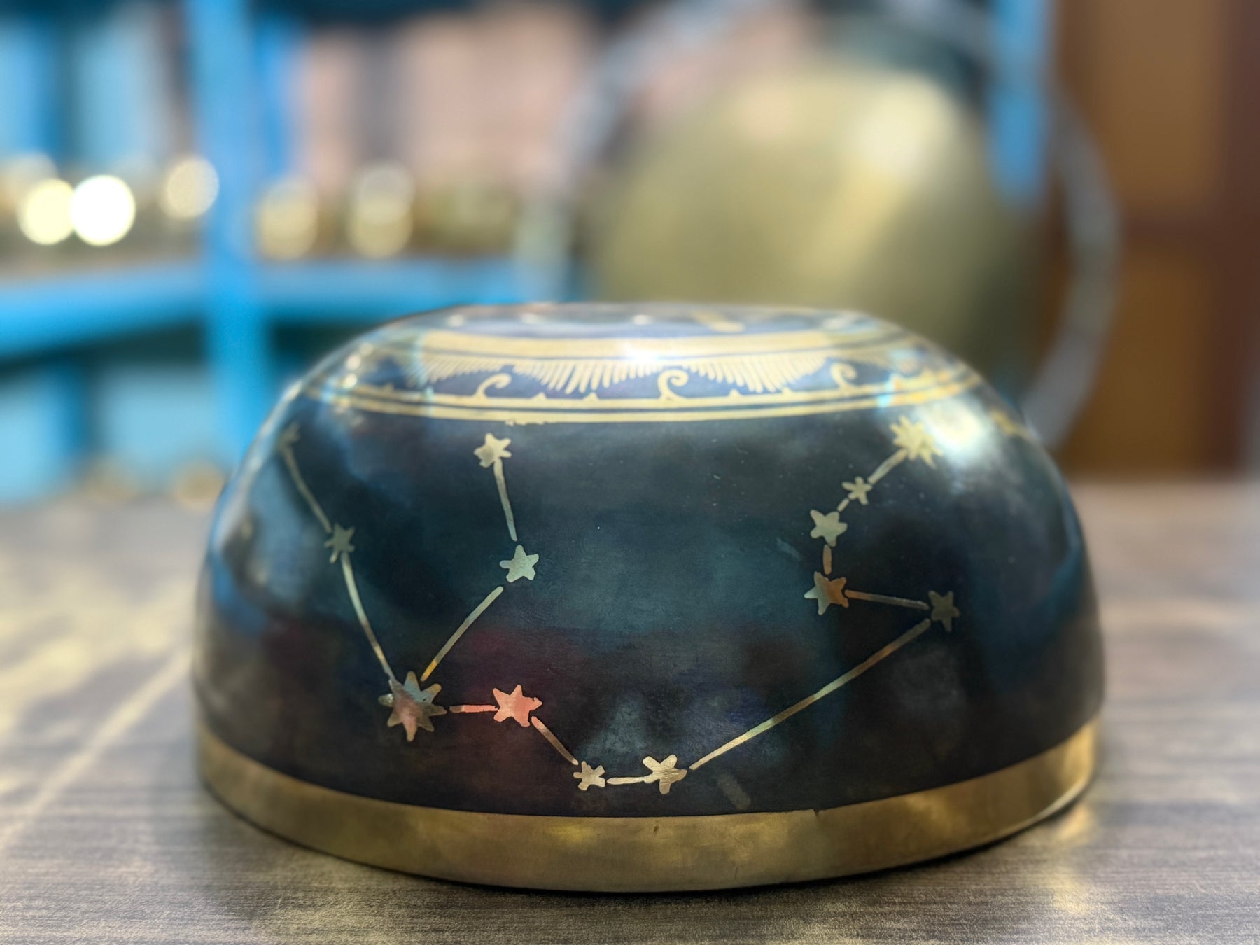 The Aquarius Singing Bowl - 9 inch Large | Handmade In Nepal