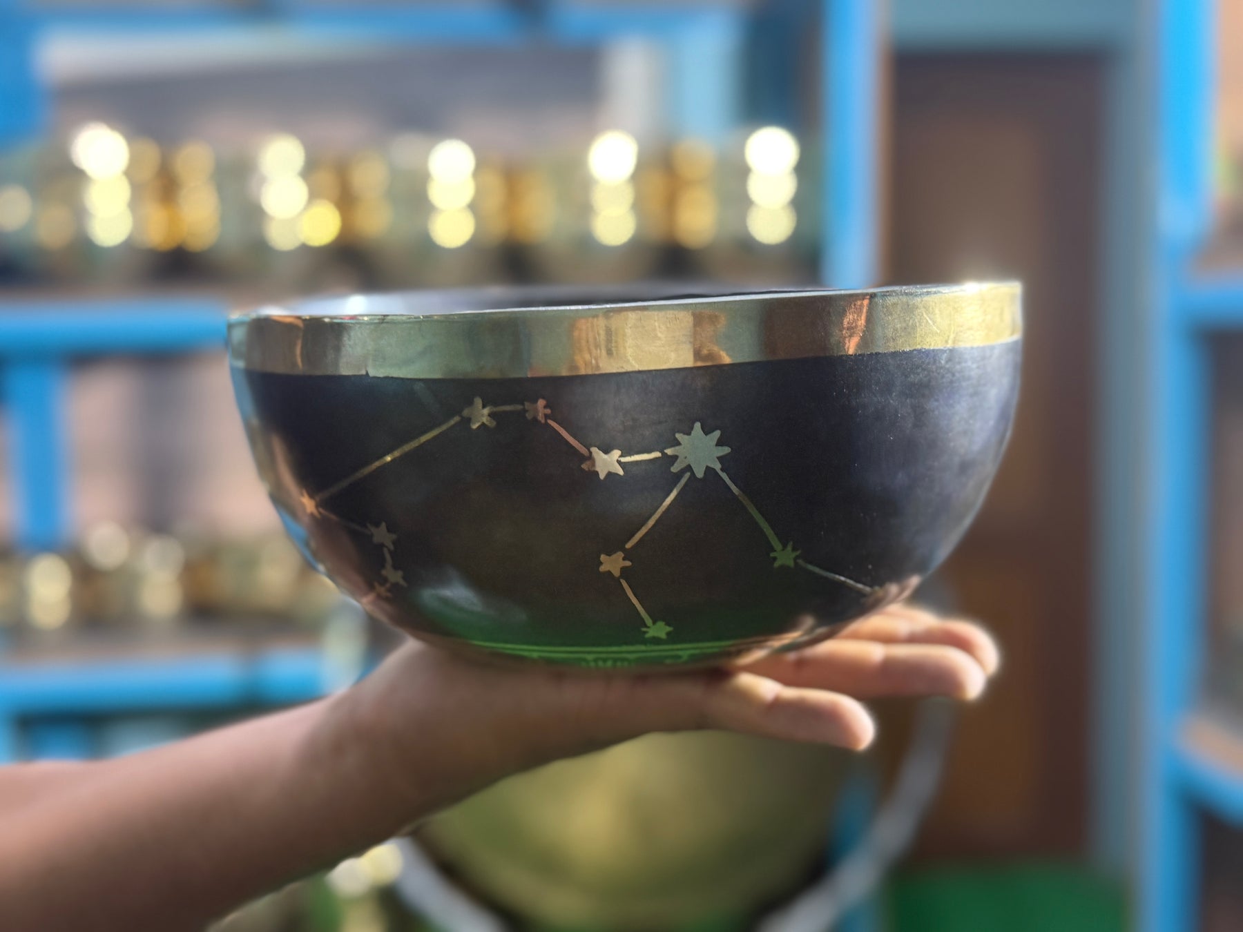 The Aquarius Singing Bowl - 9 inch Large | Handmade In Nepal