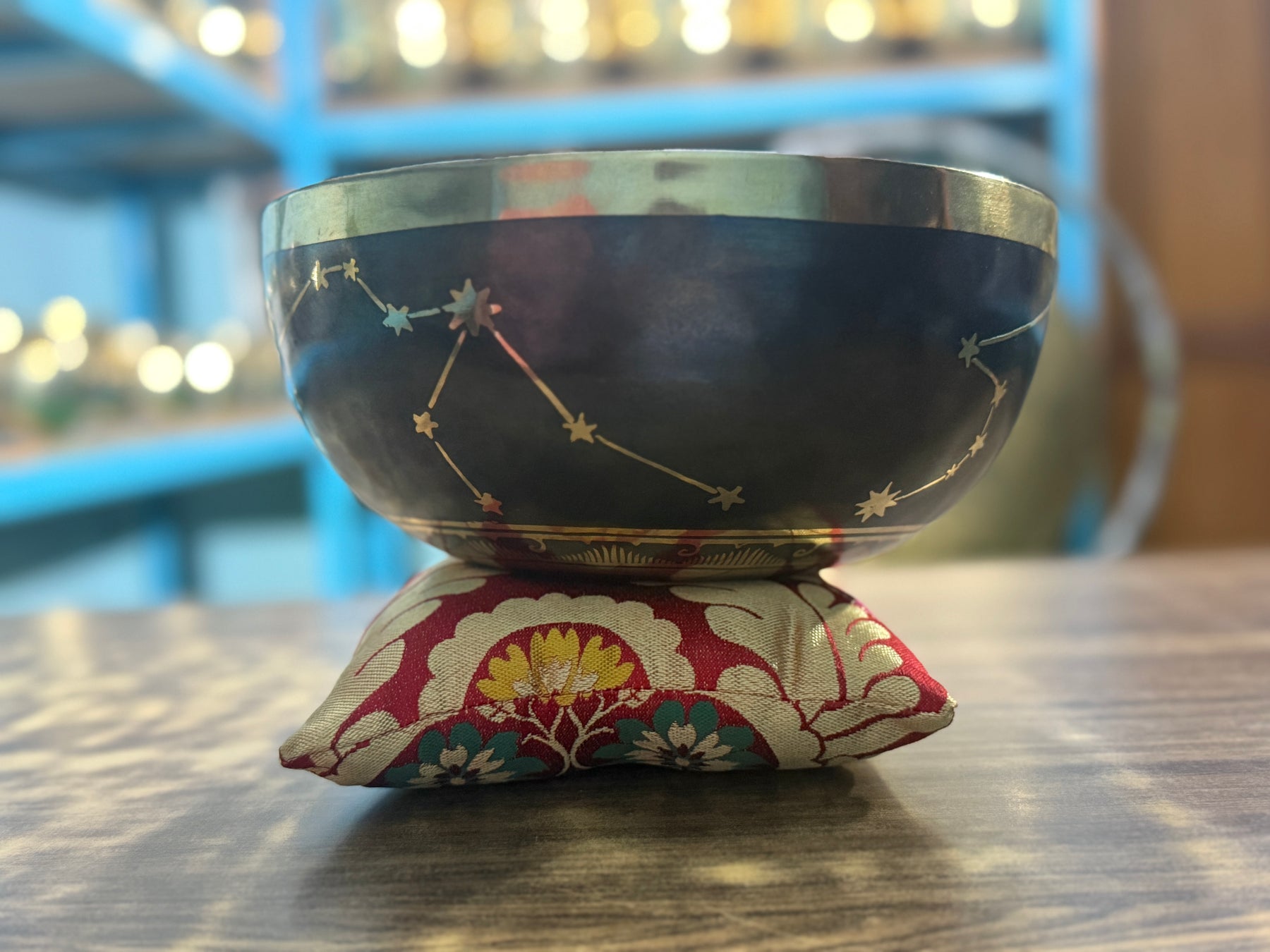 The Aquarius Singing Bowl - 9 inch Large | Handmade In Nepal