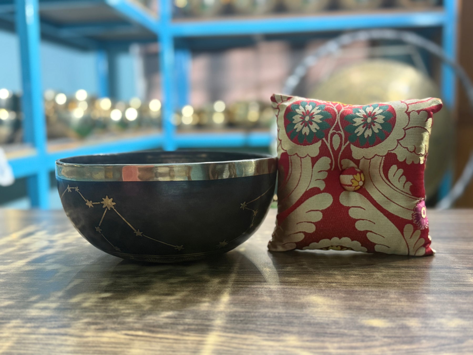 The Aquarius Singing Bowl - 9 inch Large | Handmade In Nepal