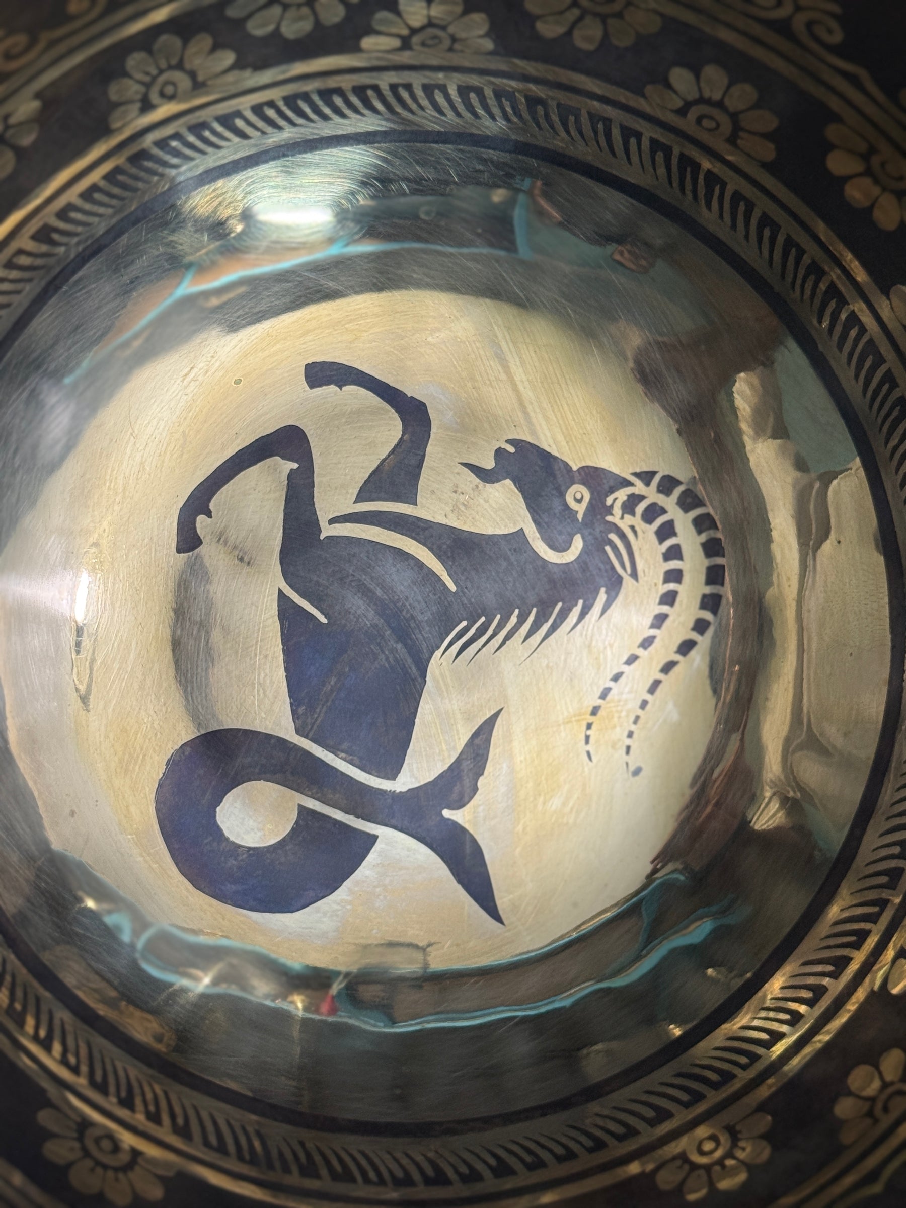 The Capricorn Singing Bowl - 9 inch Large | Handmade In Nepal
