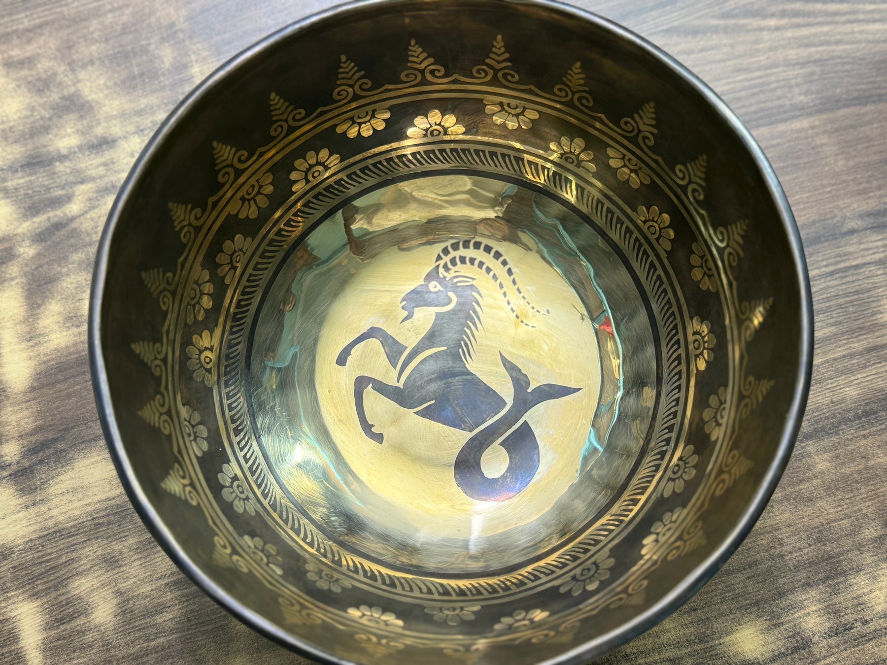 The Capricorn Singing Bowl - 9 inch Large | Handmade In Nepal