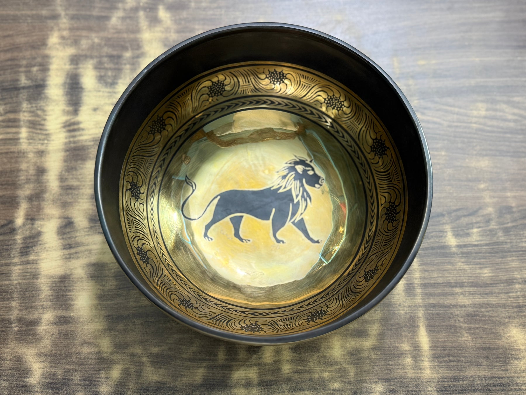 The Leo Singing Bowl - 9 inch Large | Handmade In Nepal