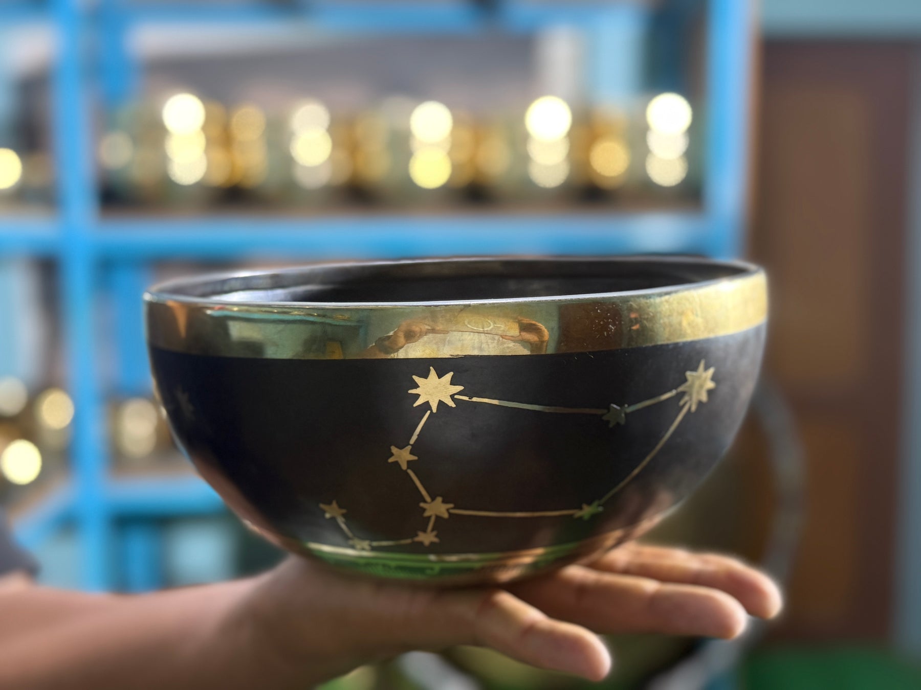 The Leo Singing Bowl - 9 inch Large | Handmade In Nepal