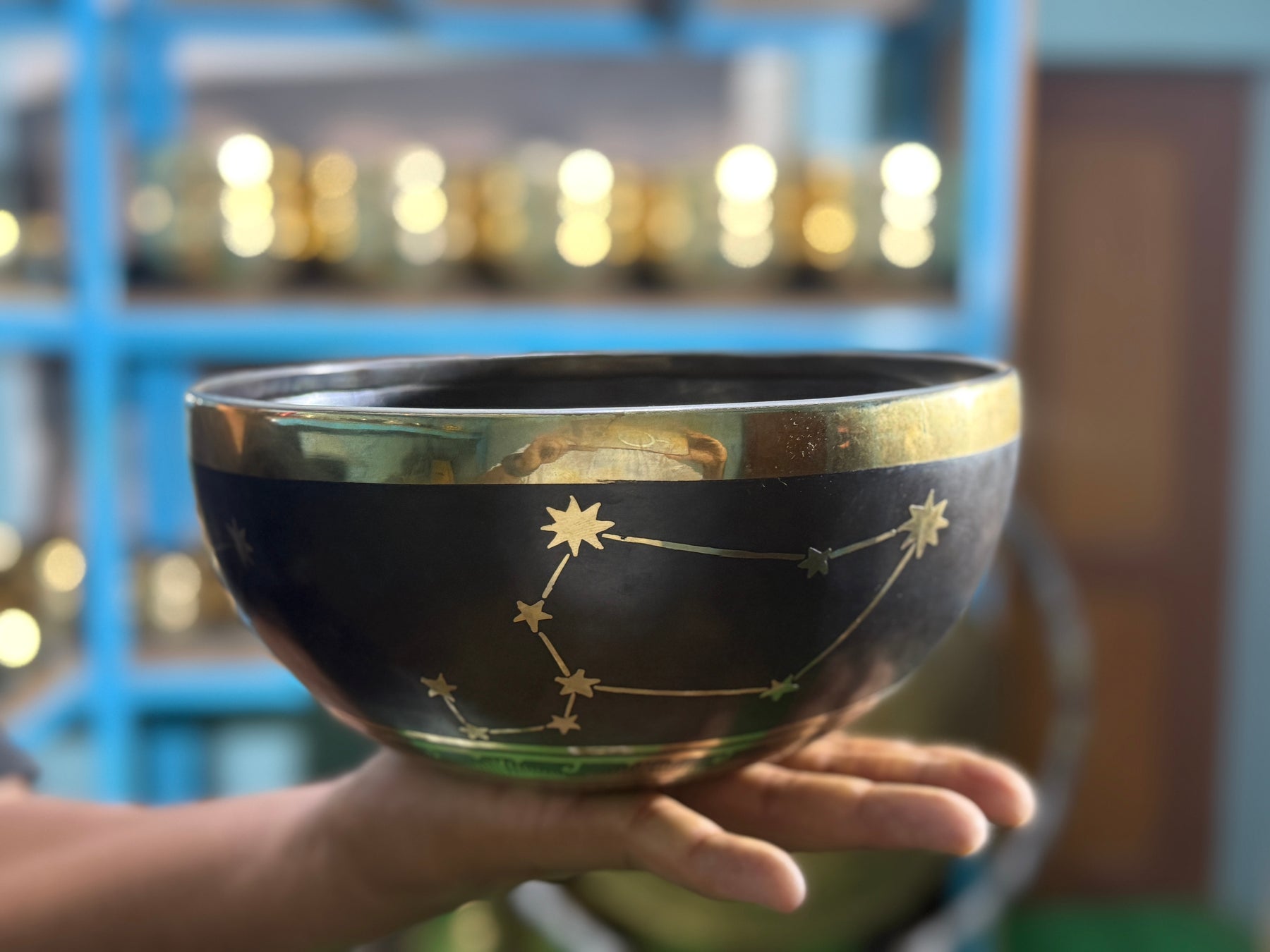The Leo Singing Bowl - 9 inch Large | Handmade In Nepal