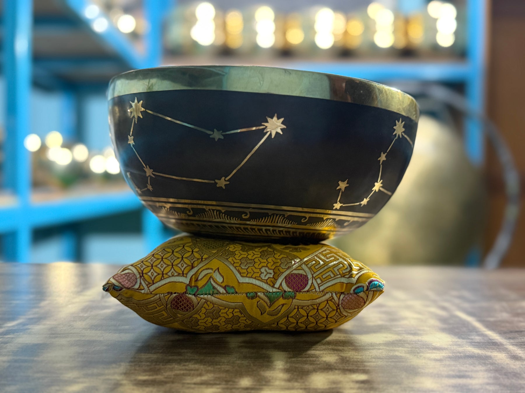 The Leo Singing Bowl - 9 inch Large | Handmade In Nepal