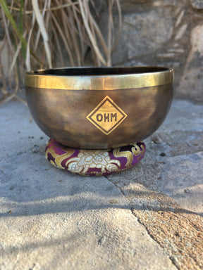 D Note 4th Octave - Legacy Collection Handmade Bronze Makers Mark Singing Bowl