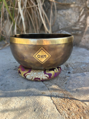 D Note 4th Octave - Legacy Collection Handmade Bronze Makers Mark Singing Bowl