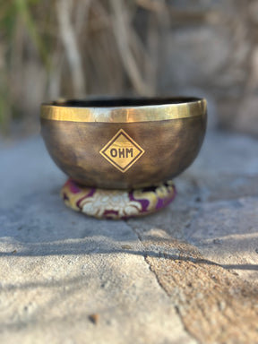 D Note 4th Octave - Legacy Collection Handmade Bronze Makers Mark Singing Bowl