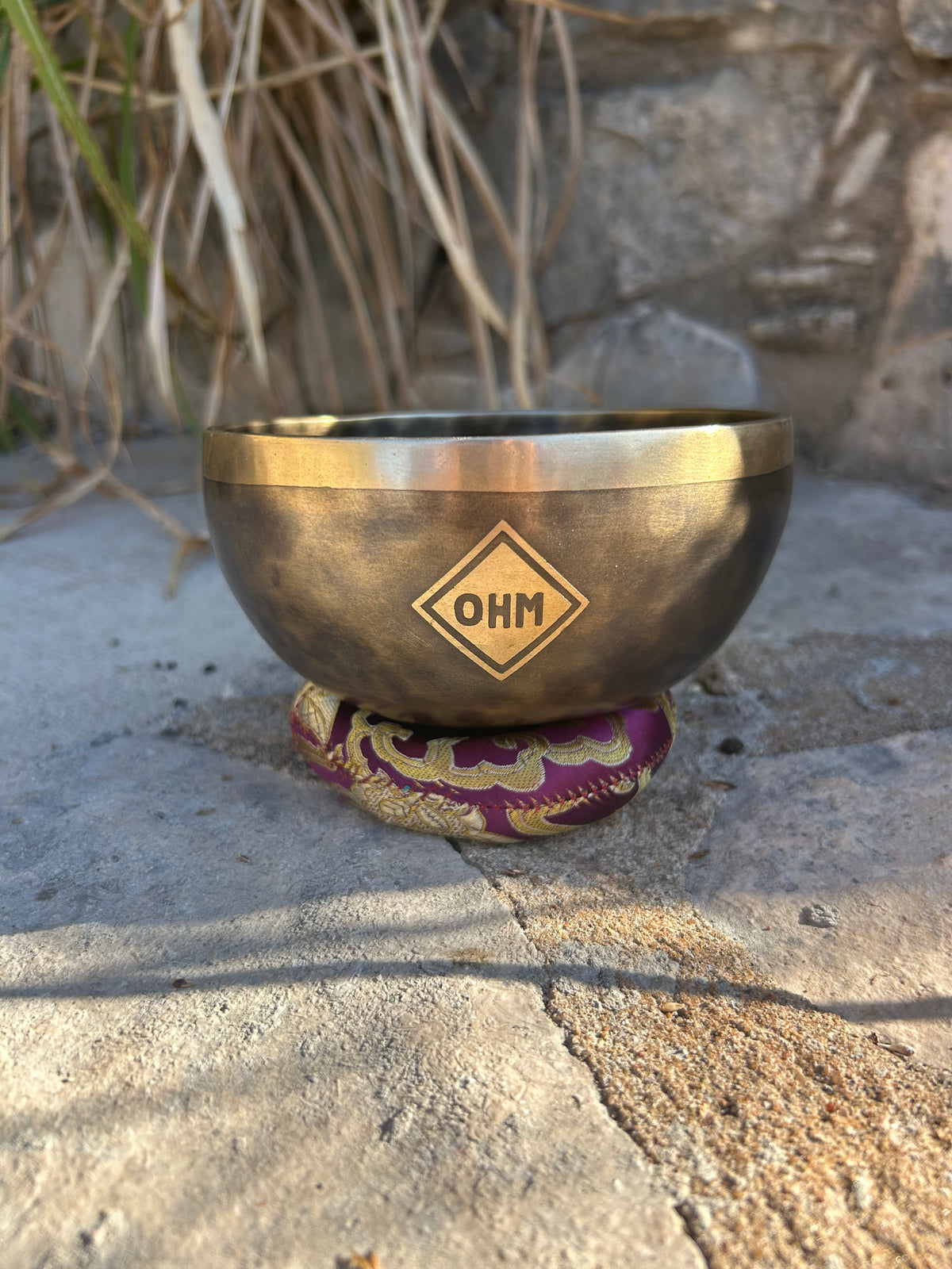 E Note 4th Octave - Legacy Collection Handmade Bronze Makers Mark Singing Bowl