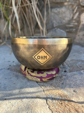 E Note 4th Octave - Legacy Collection Handmade Bronze Makers Mark Singing Bowl