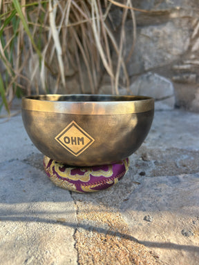 E Note 4th Octave - Legacy Collection Handmade Bronze Makers Mark Singing Bowl