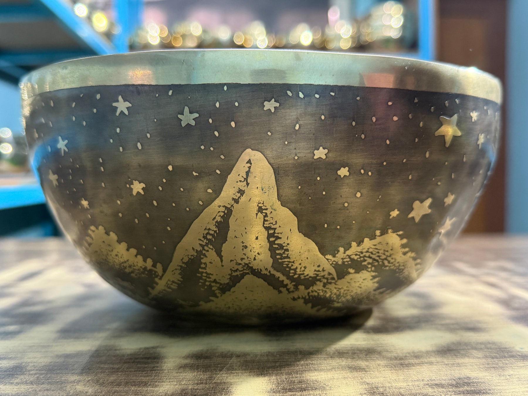 The Peeking Sun Bowl 9 Inch Special Edition Singing Bowl