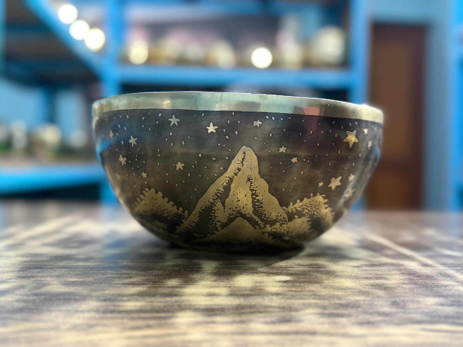 The Peeking Sun Bowl 9 Inch Special Edition Singing Bowl