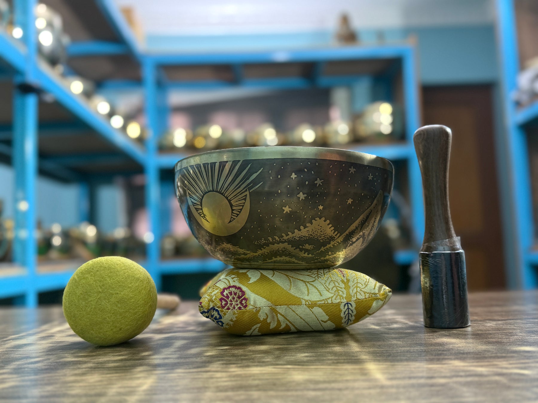 The Peeking Sun Bowl 9 Inch Special Edition Singing Bowl
