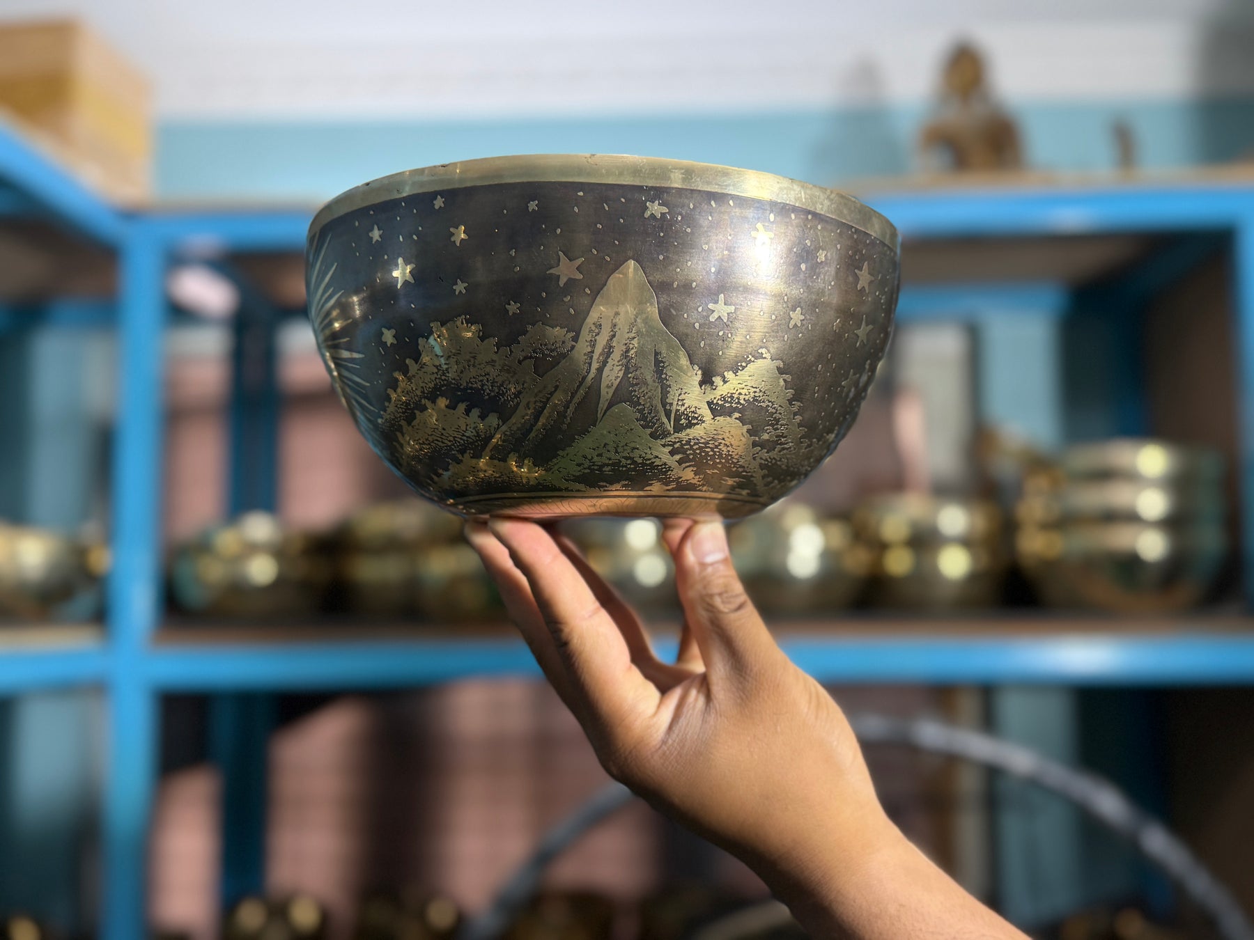 The Peeking Sun Bowl 9 Inch Special Edition Singing Bowl