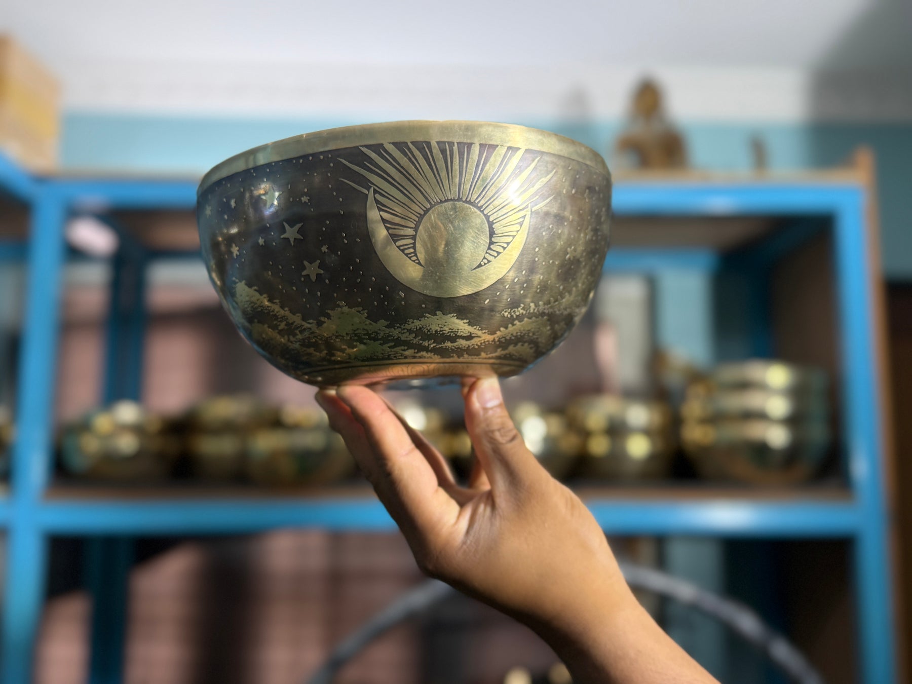 The Peeking Sun Bowl 9 Inch Special Edition Singing Bowl