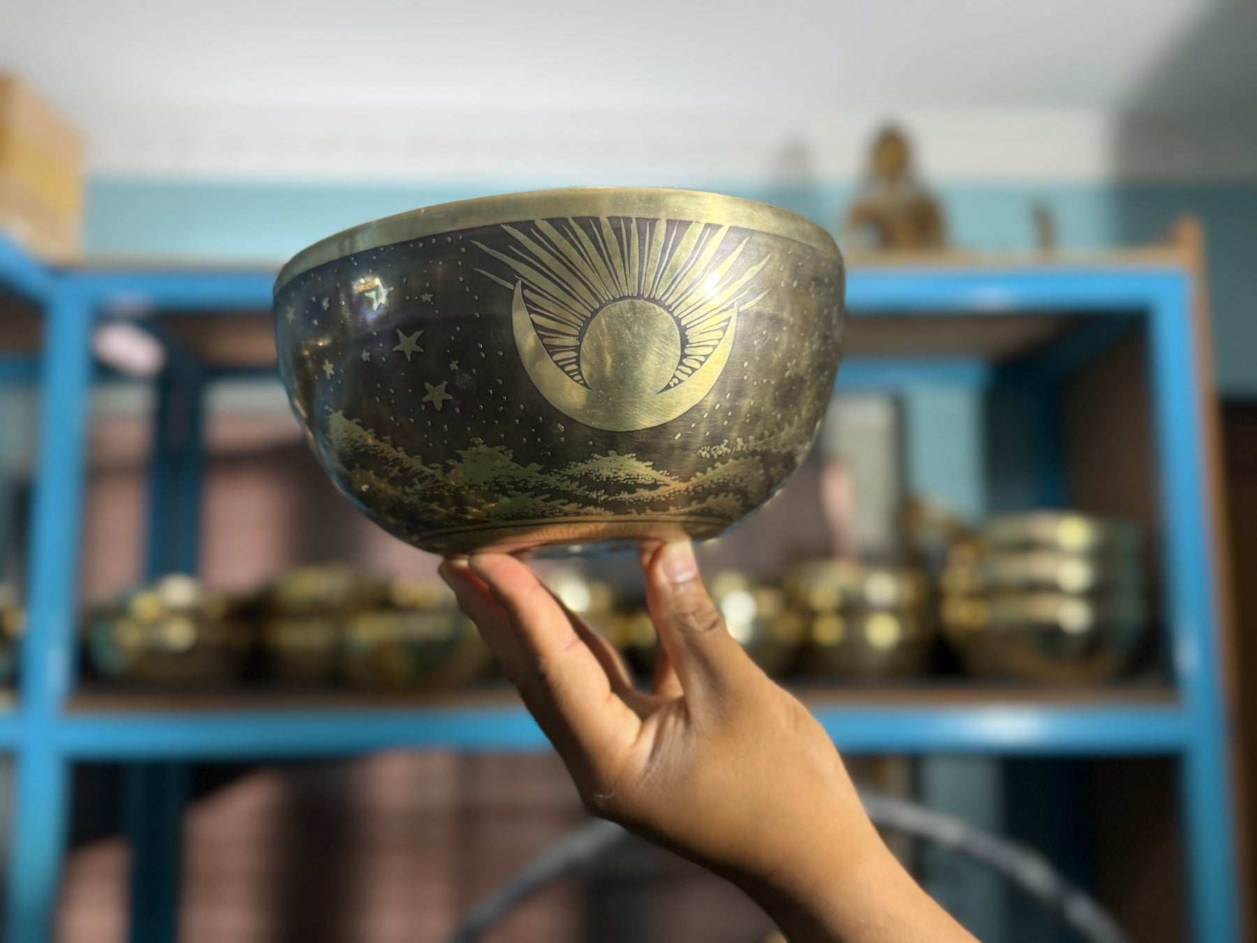 The Peeking Sun Bowl 9 Inch Special Edition Singing Bowl