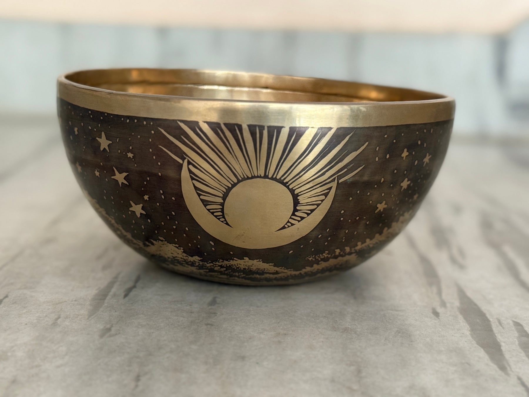The Peeking Sun Bowl 9 Inch Special Edition Singing Bowl
