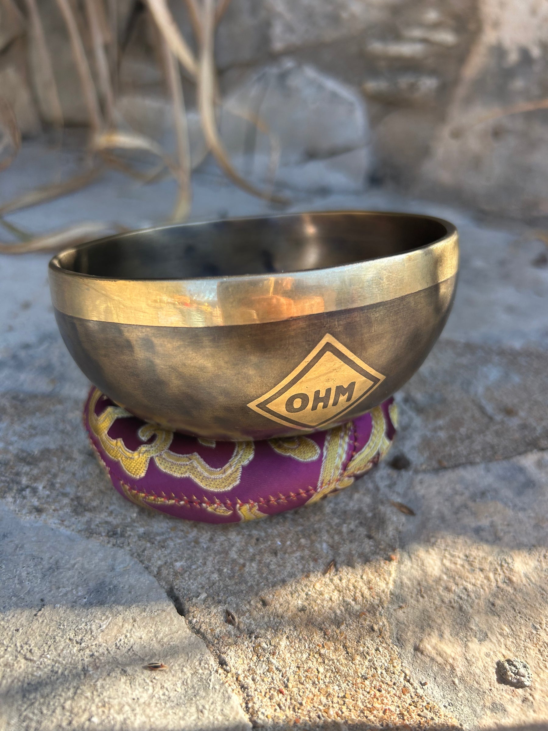 B Note 4th Octave - Legacy Collection Handmade Bronze Makers Mark Singing Bowl